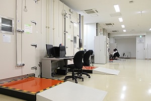 サムネイル 実験測定室